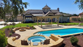 NEW The Resort - Luxury Private Estate - Pool Shopping and Events